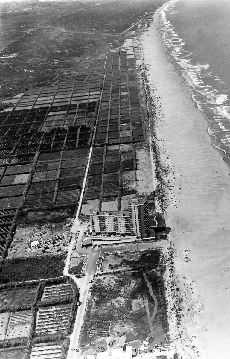 Fotografía histórica de la playa de Gandía