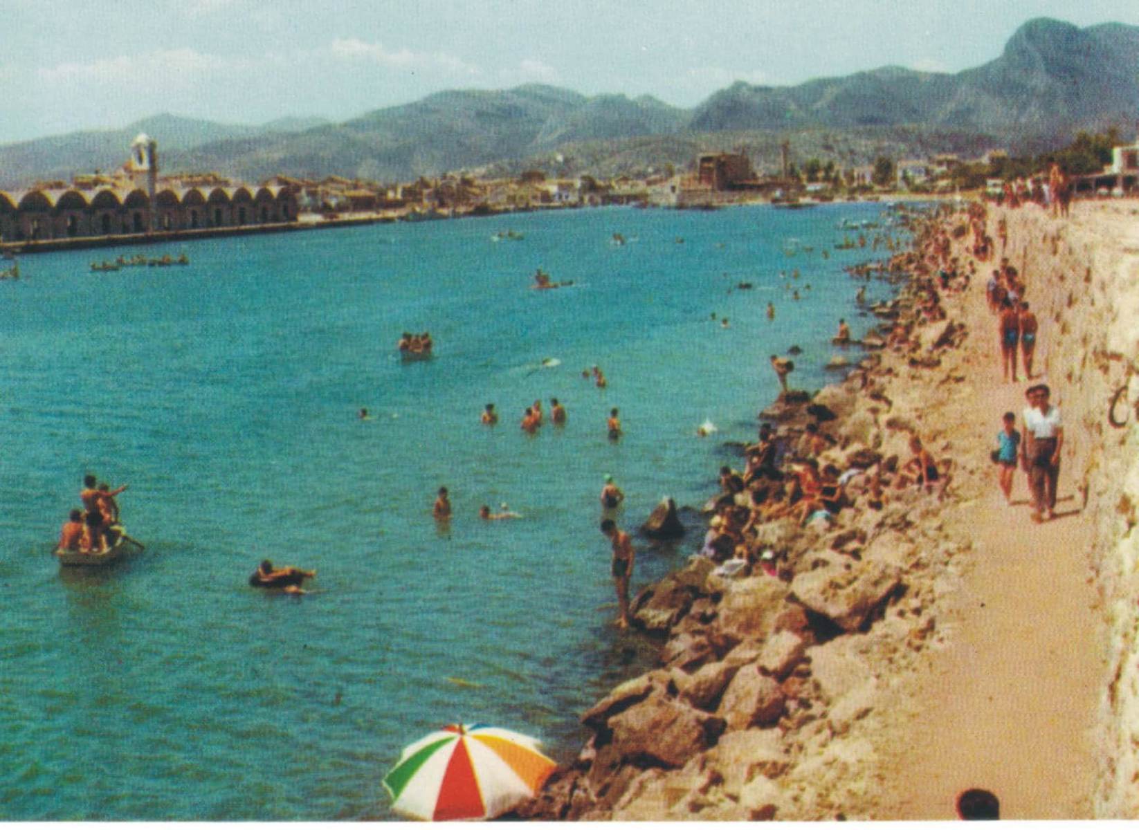 Fotografía histórica de la playa de Gandía