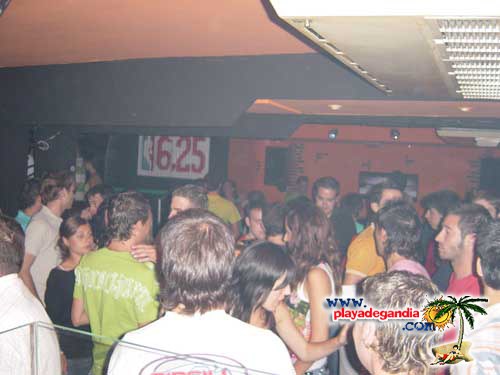 6.25 2004