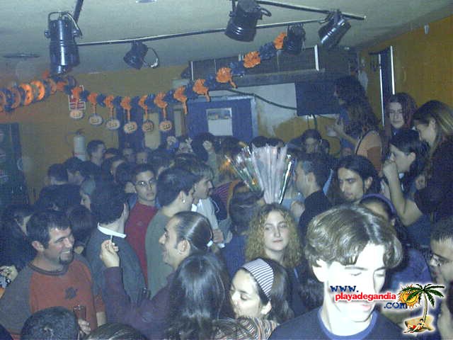 Anonimato 2003