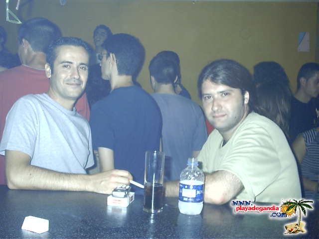 Anonimato 2003