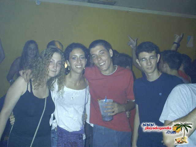 Anonimato 2003
