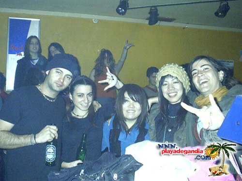Anonimato 2004