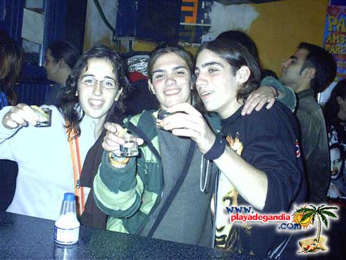 Anonimato 2004