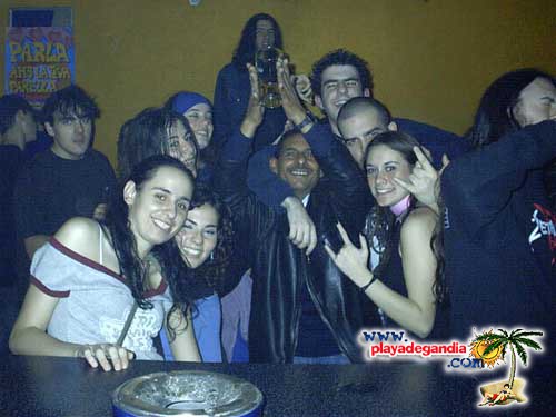 Anonimato 2004