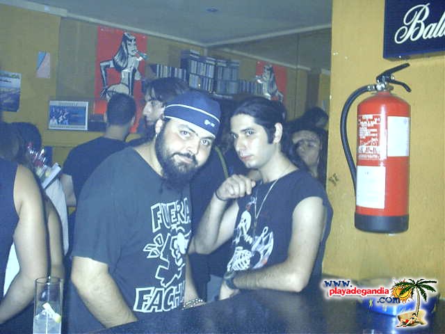 Anonimato 2004