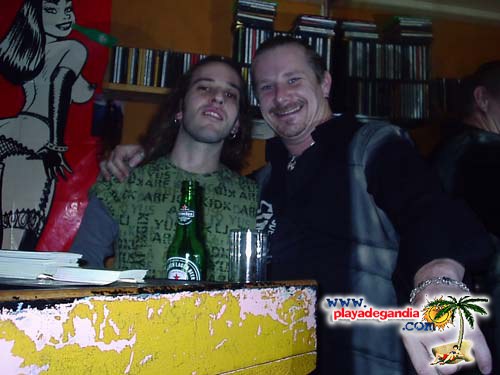 Anonimato 2004