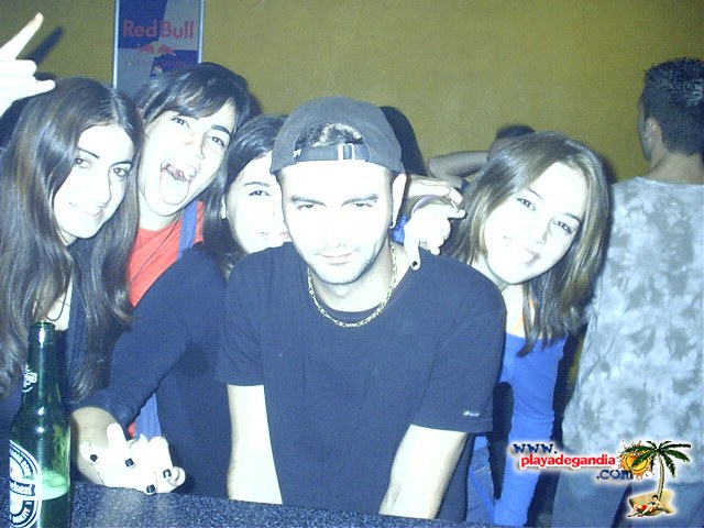 Anonimato 2004