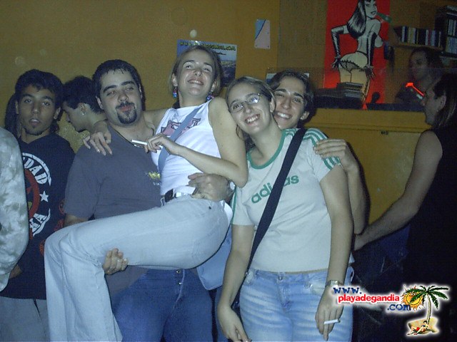 Anonimato 2004