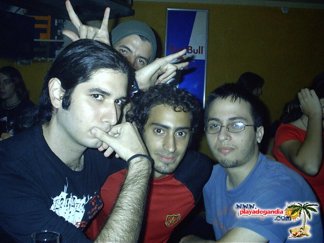 Anonimato 2004