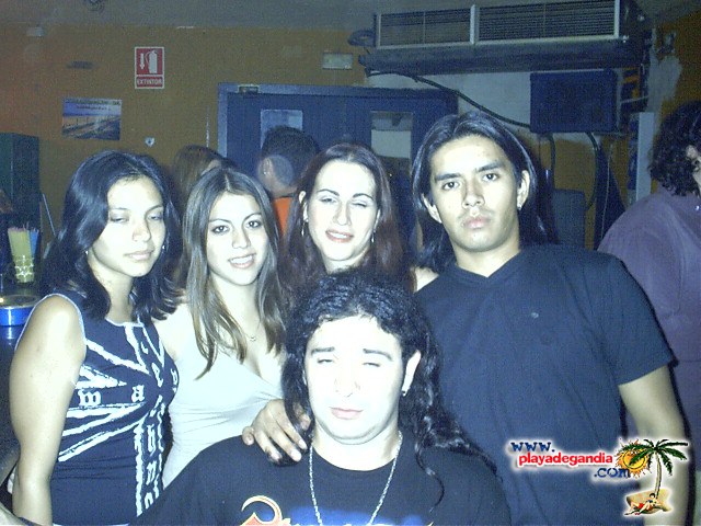 Anonimato 2004