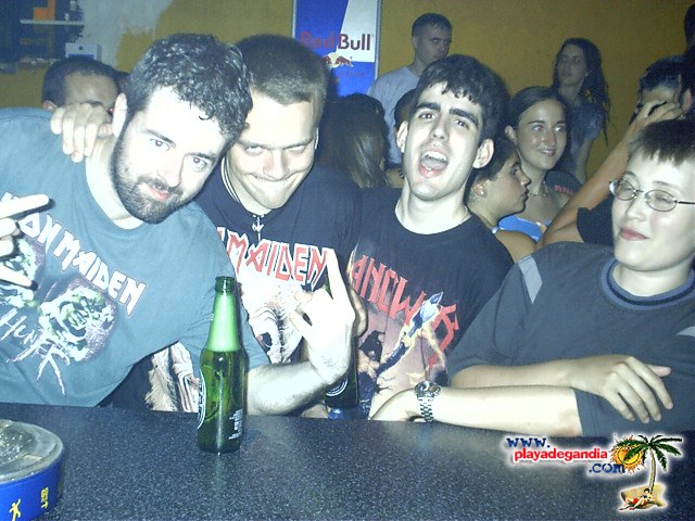 Anonimato 2004