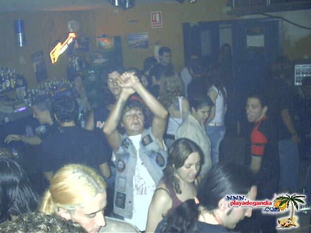 Anonimato 2004