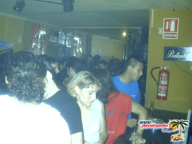 Anonimato 2004