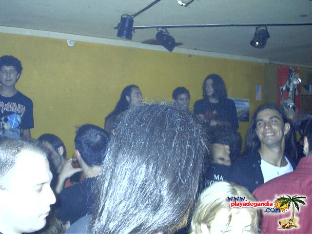 Anonimato 2004