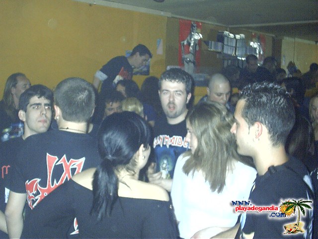Anonimato 2004