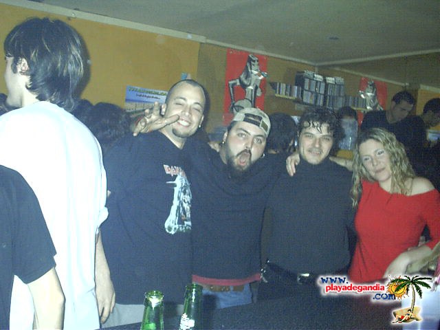 Anonimato 2004