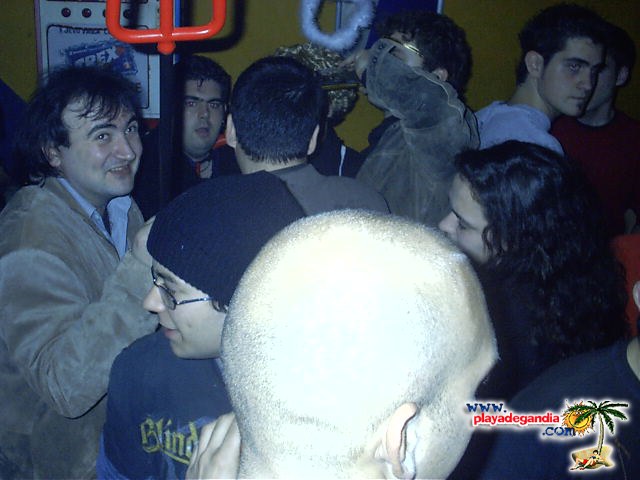 Anonimato 2004