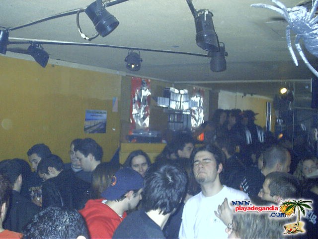 Anonimato 2004