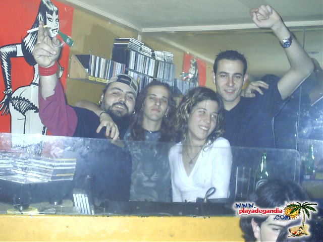 Anonimato 2004