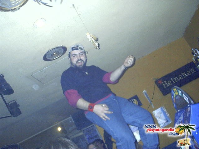 Anonimato 2004