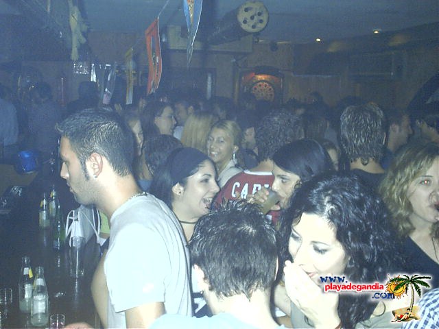 Brujas 2004
