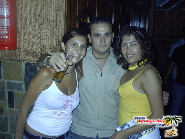 Brujas 2004