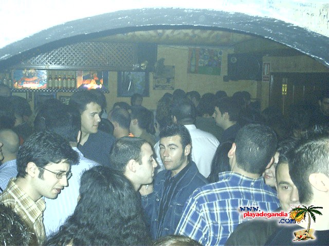 Brujas 2004