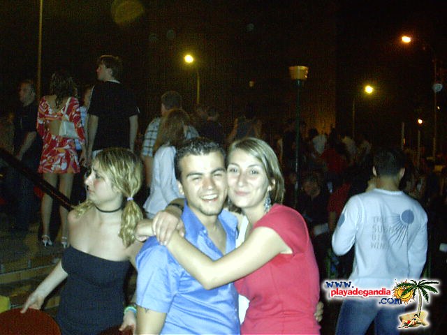 Calle 2004