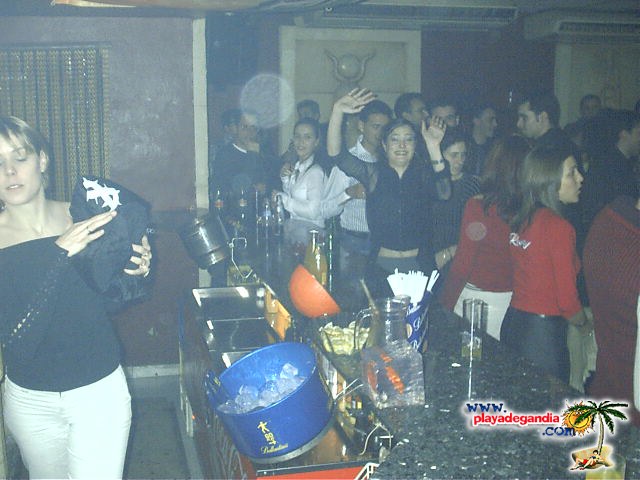 La Década 2004