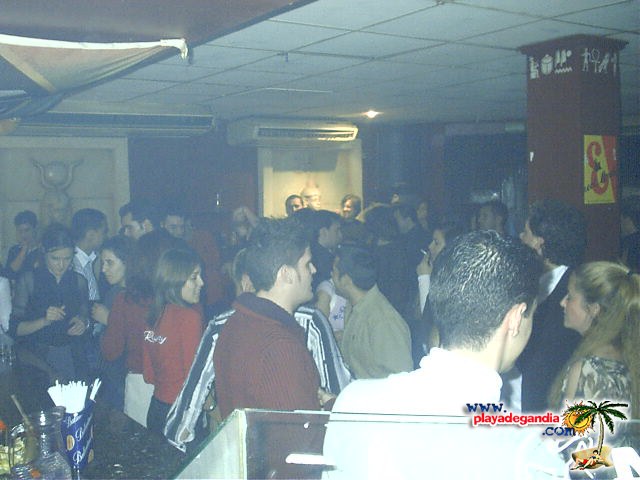 La Década 2004