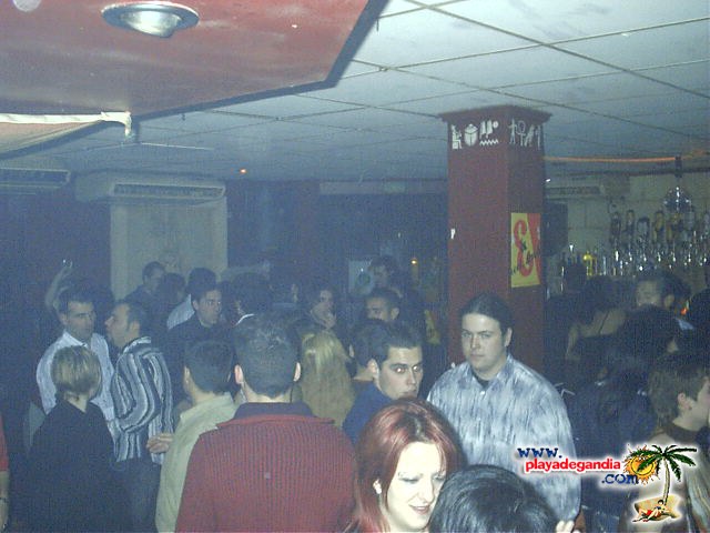 La Década 2004