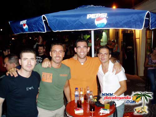 Esquina 2005