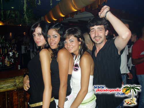 Esquina 2005