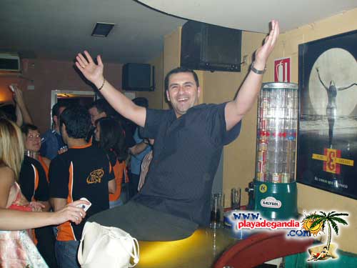 Esquina 2005