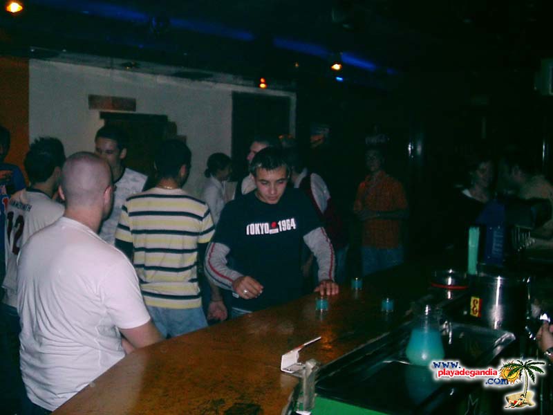 Paco Paco 1 2004