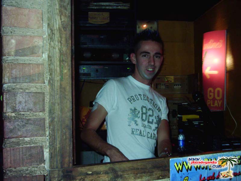Paco Paco 1 2004