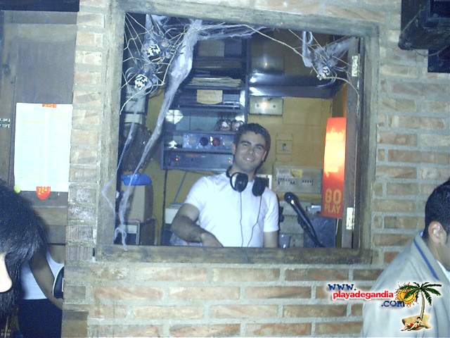 Paco Paco 1 2004
