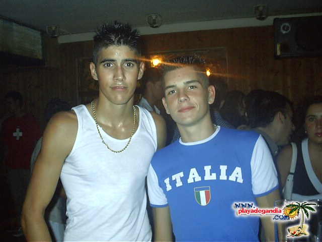 Paco Paco 2 2004
