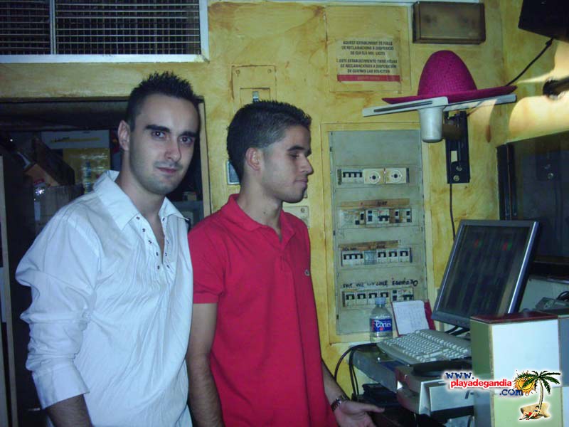 Tiempo 2004