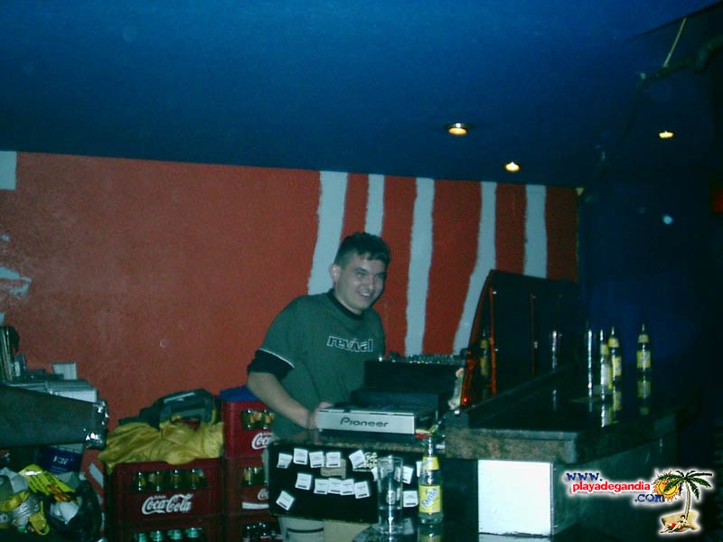Ukelele 2004